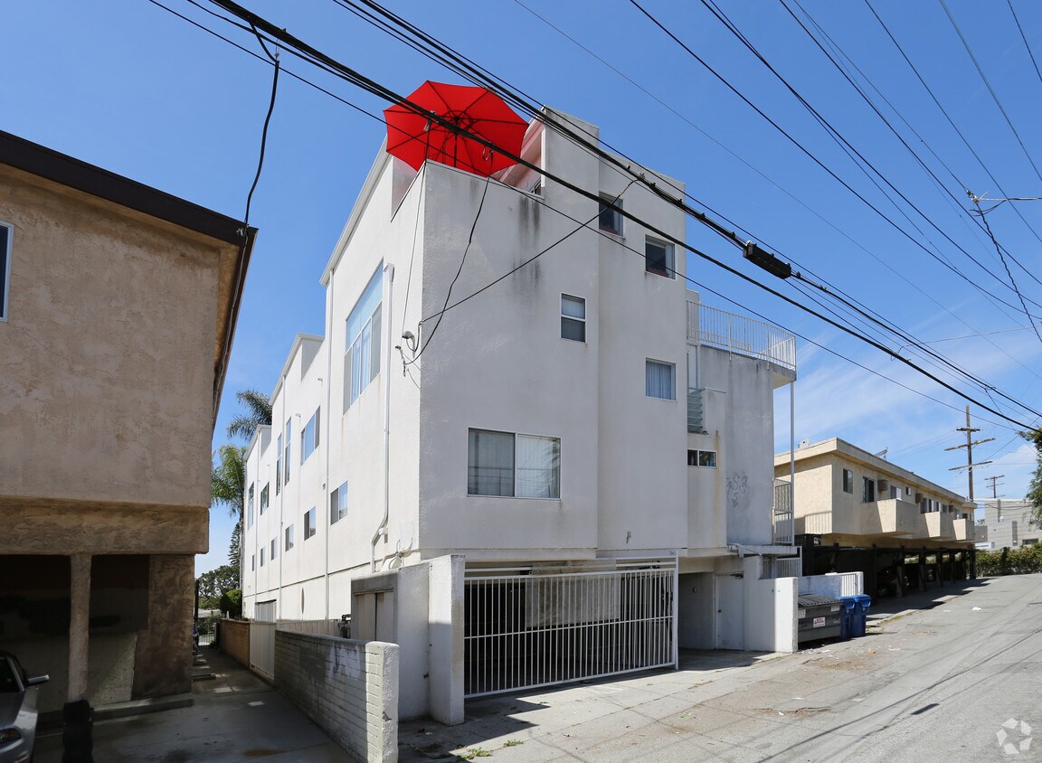 Foto del edificio - 3850 Inglewood Blvd