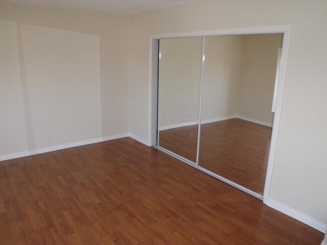 Foto del edificio - 3970 Ingraham St