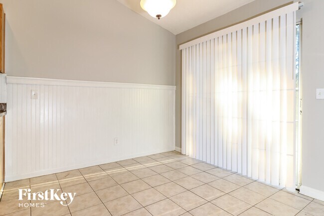 Foto del edificio - 413 Crested View Dr