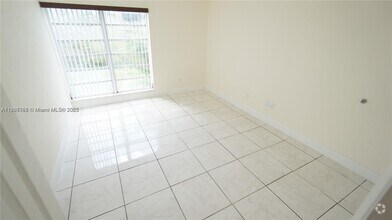 Building Photo - 9180 Fontainebleau Blvd