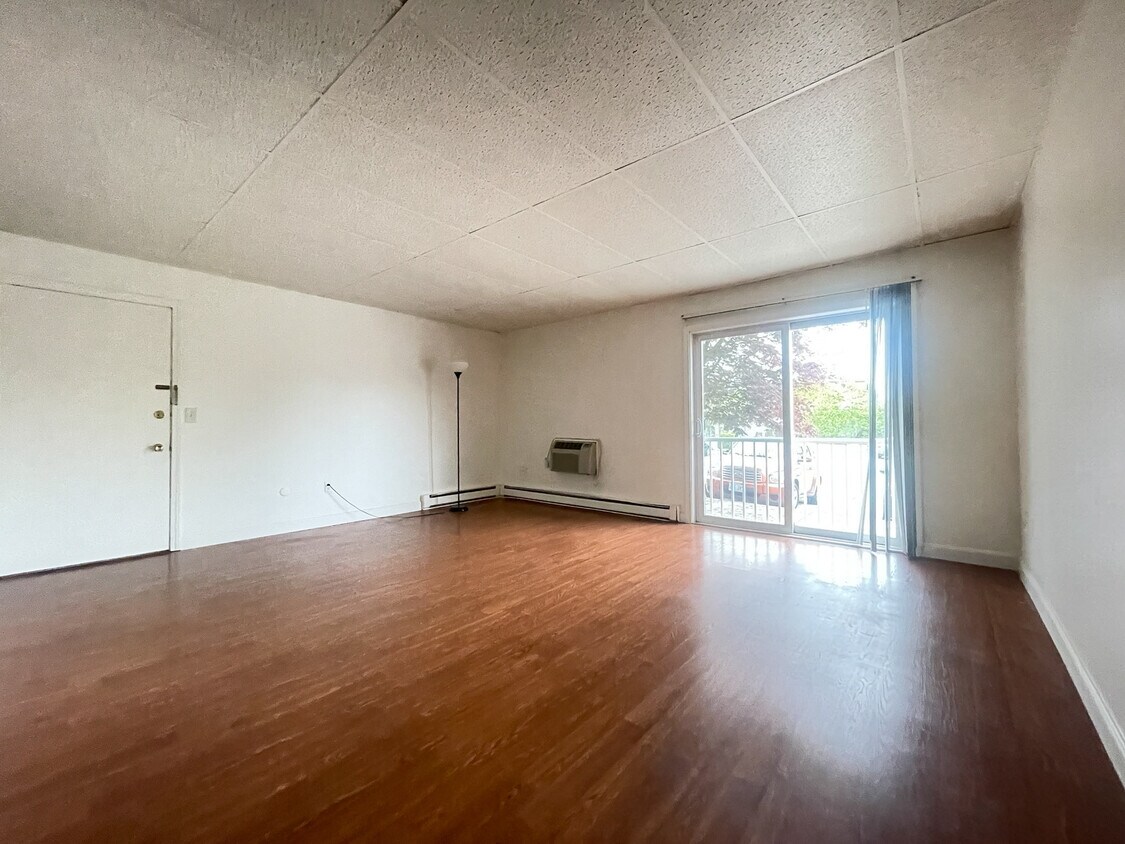 300 Smithfield Rd Unit 502, North Providence, RI 02904 Condo for Rent