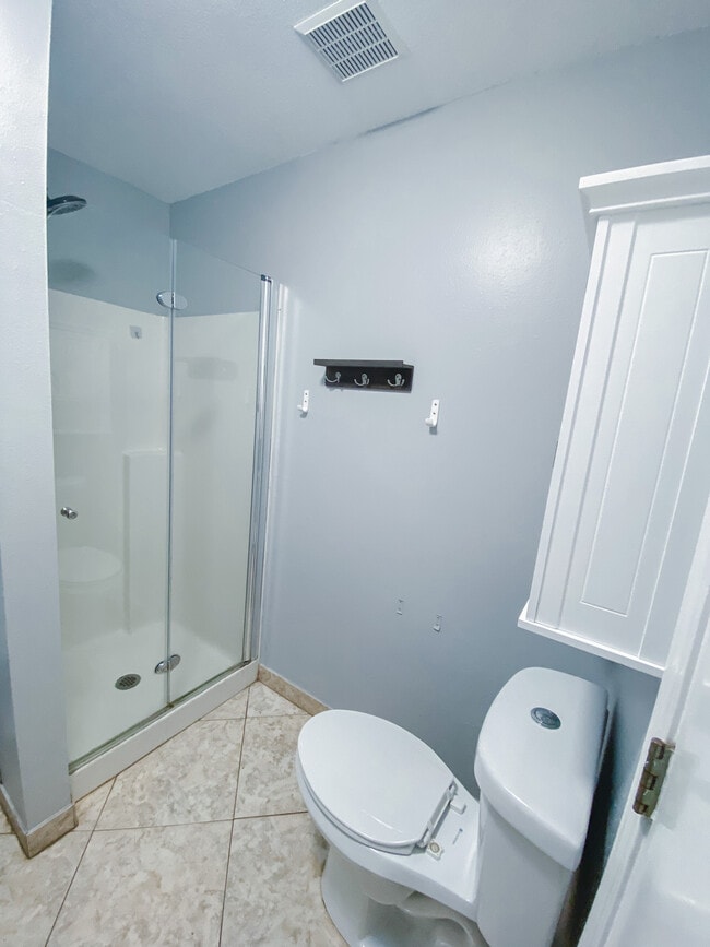 Building Photo - 63 Pine Ridge Trce