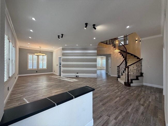 Building Photo - 20 Gonsalves Ct