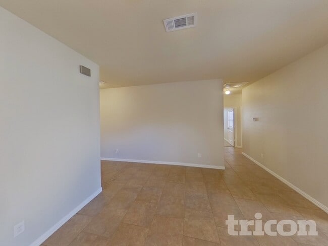 Building Photo - 8405 Weeping Cherry Ln