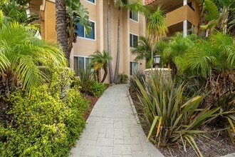 Building Photo - 7555 Linda Vista Rd