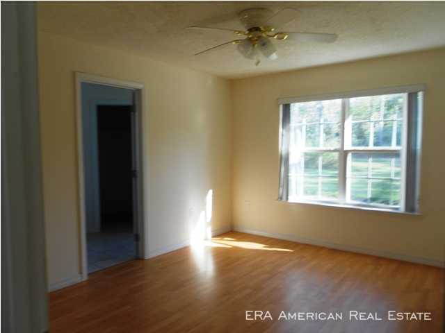 Building Photo - 6105 Eden Square