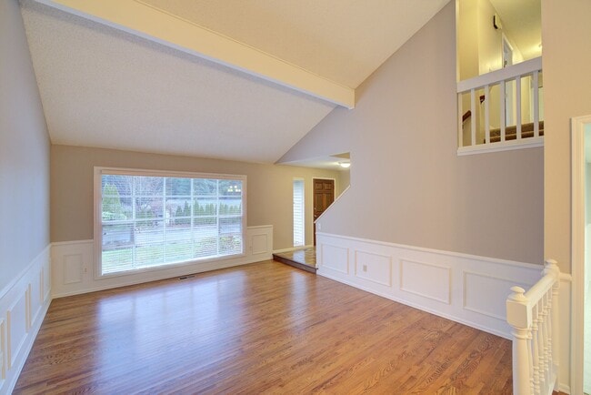Building Photo - 16611 NE 48th Ct