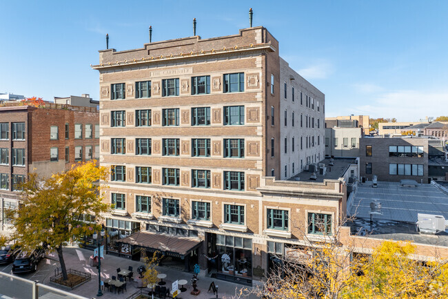 Building Photo - The Carpenter