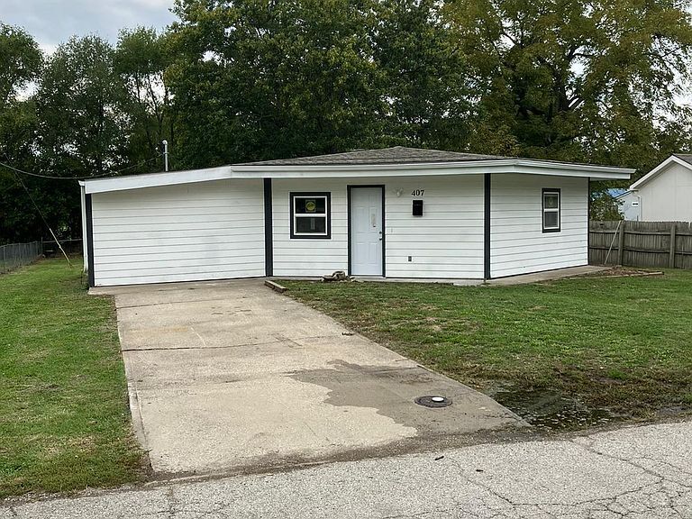 407 Benton St, Pleasant Hill, MO 64080 House Rental in Pleasant Hill