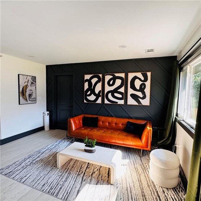 Foto del edificio - 2054 Fargo Pl SE