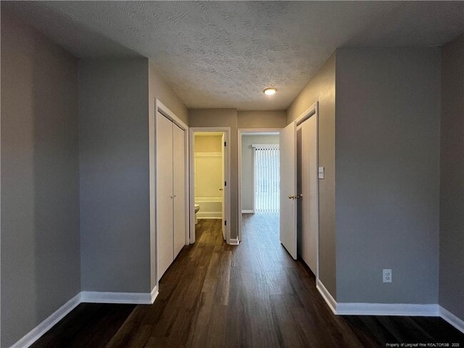 Building Photo - 1441 Ireland Dr