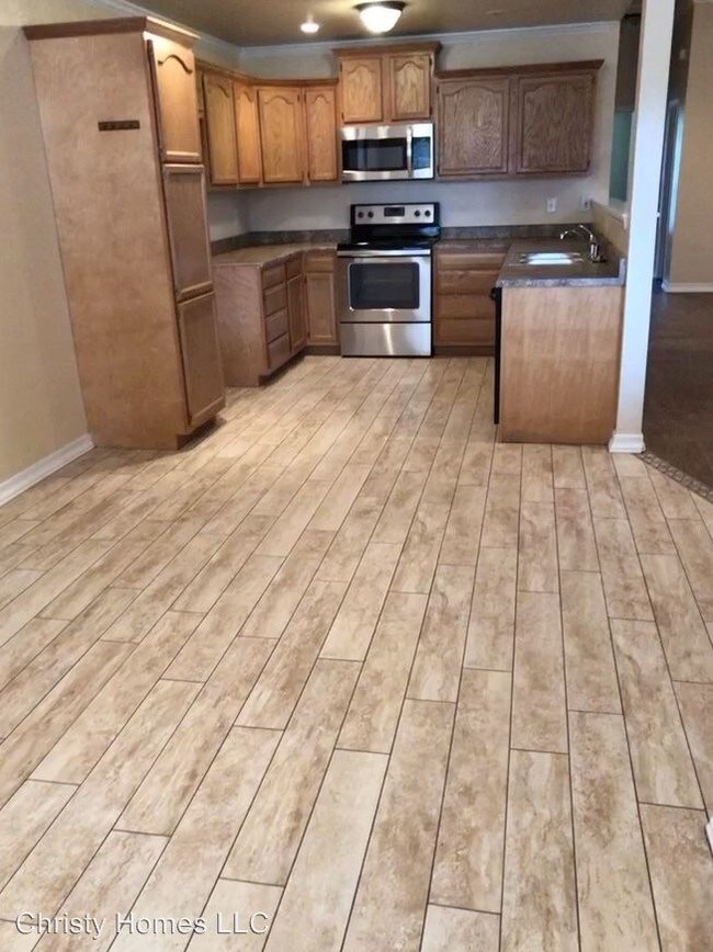 Building Photo - 4 br, 2 bath House - 7905 Fresno