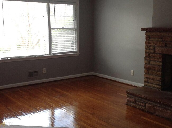 Foto del edificio - 1450 Adele Ave SW
