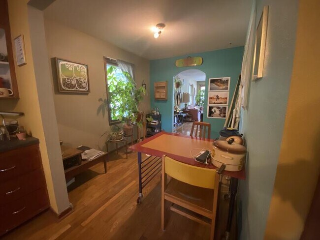 Foto del edificio - 1047 Delaware St