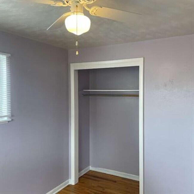 Building Photo - 409 Tedmon Dr