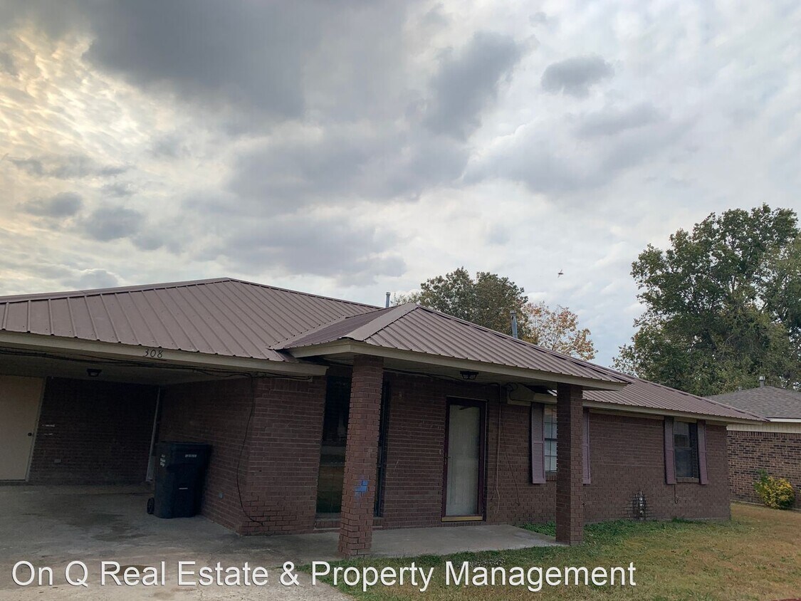 Foto principal - 3 br, 1.5 bath House - 308 Camie