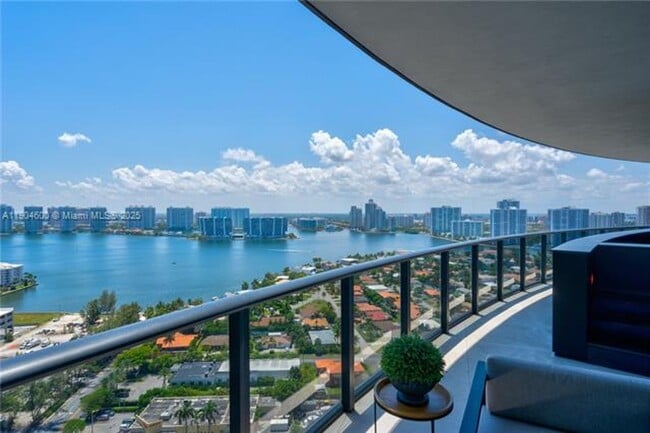 Photo - 18555 Collins Ave Apartment