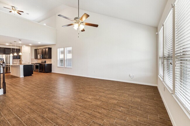 Foto del edificio - 5014 Rue Dela Croix Dr