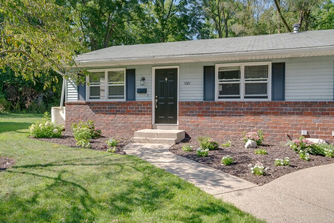 Foto del edificio - 1021 Carrier Creek Blvd NE