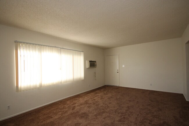 Building Photo - 205 E Commonwealth Ave