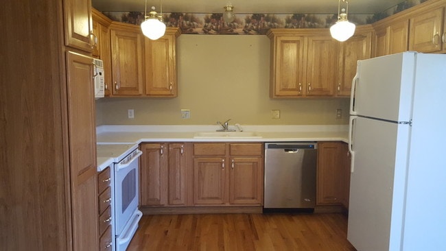 Building Photo - 1810 Hummingbird Trail