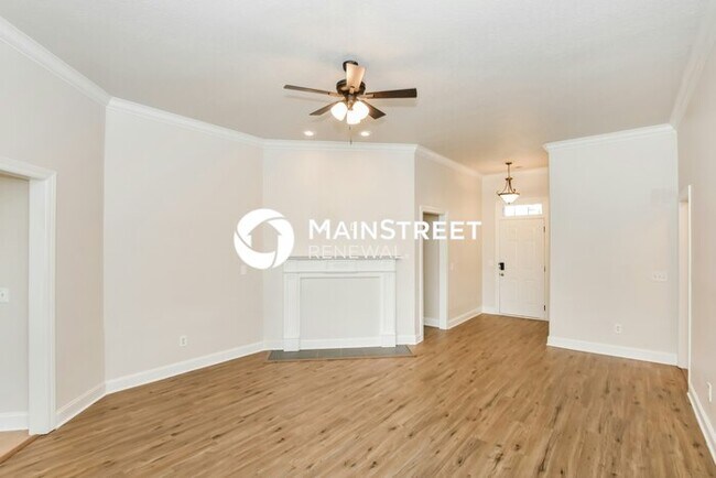 Foto del edificio - 3 Bedroom Pet-Friendly Home in HUNTSVILLE, AL with Main Street Renewal