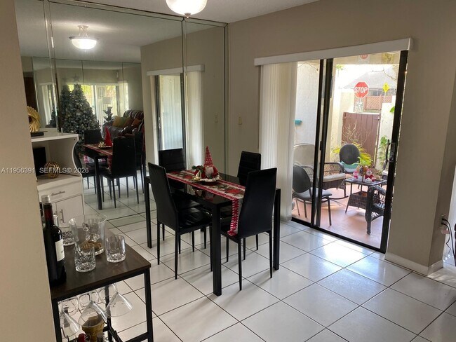 Foto del edificio - 9070 SW 125th Ave