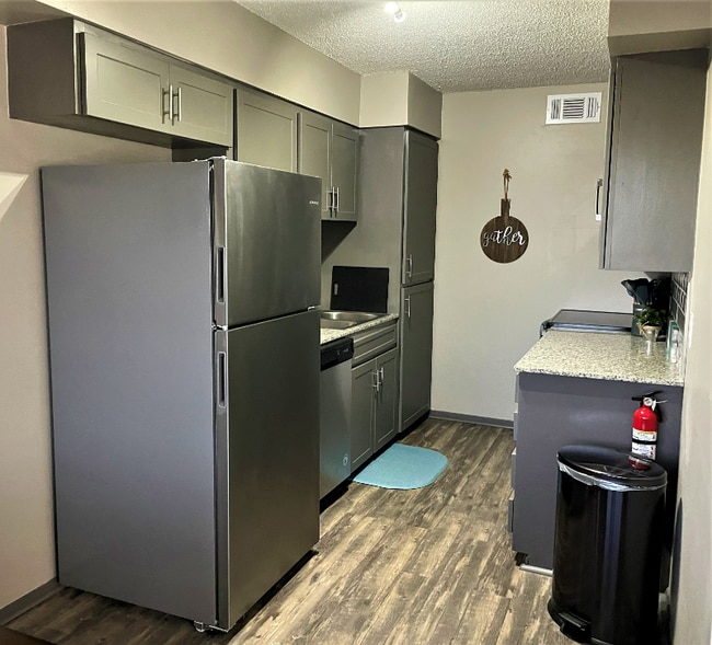 Foto del edificio - 302 Allen St