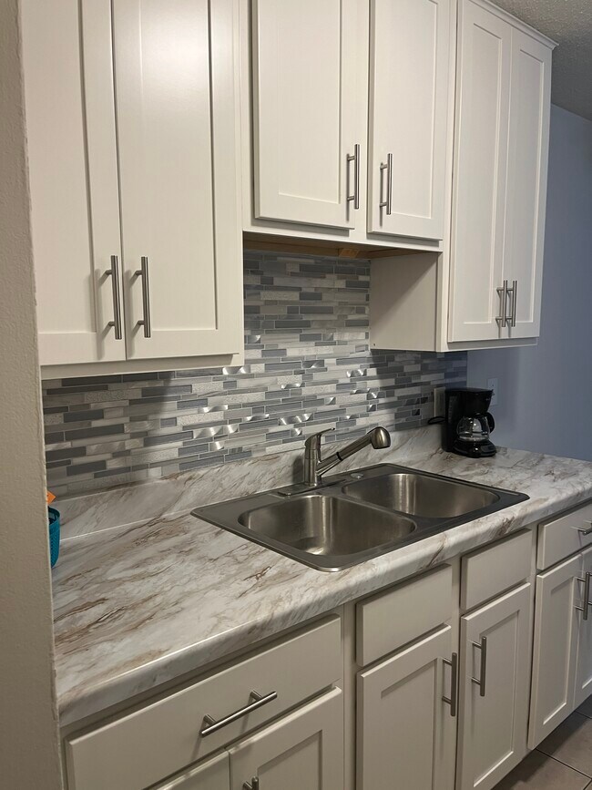 Cocina - Lynn Plaza Apartments