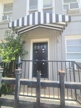 Building Photo - 4414 Woodside St