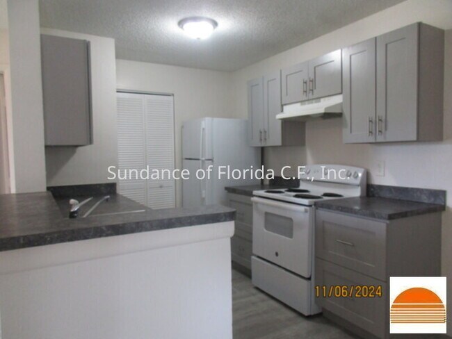 Building Photo - 2nd Floor Unit; Community Pool