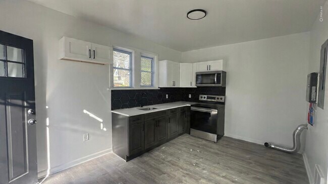 Unidad trasera - 1132 W 8th St