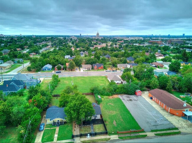 Foto del edificio - 2115 N Kate Ave
