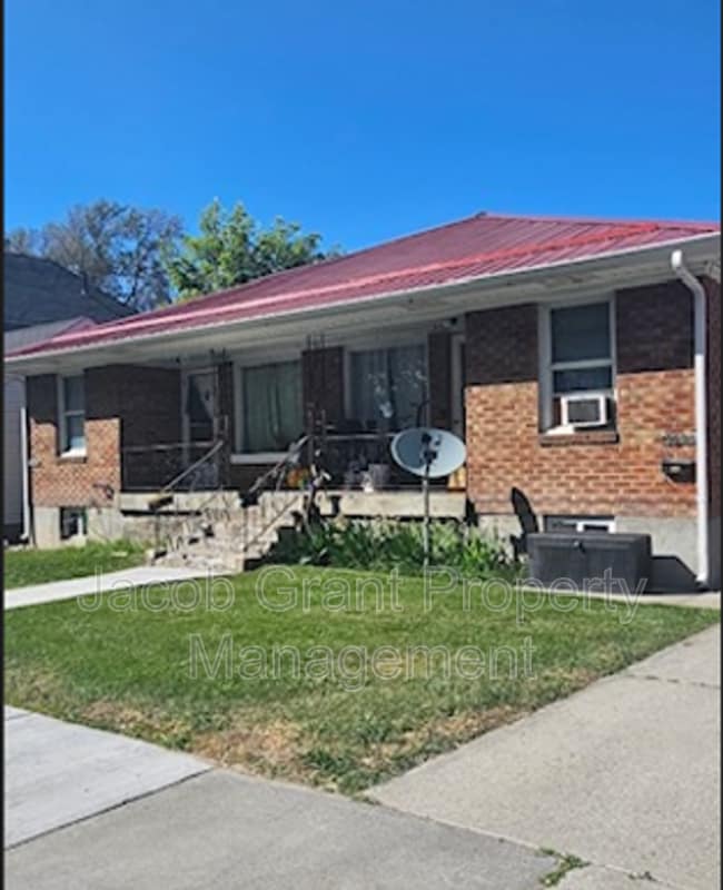 362 I St Unit 1/2, Idaho Falls, ID 83402 Condo for Rent in Idaho