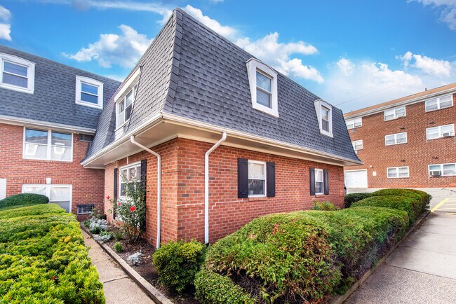 Foto del edificio - 25 River Rd