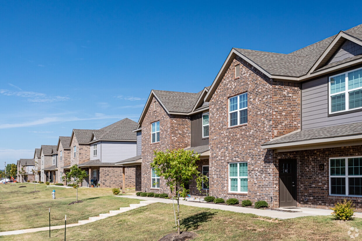 Building Photo - Talmoore Townhomes