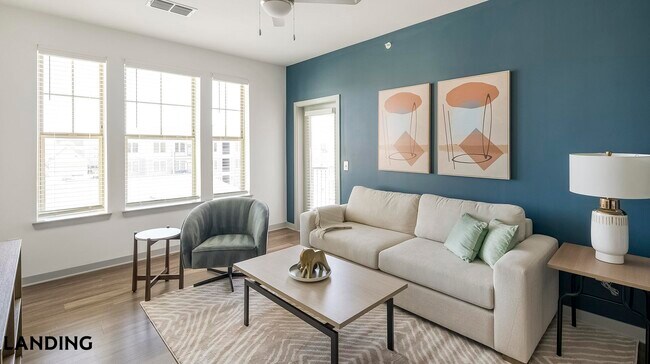 Foto del edificio - 100 Wildwood Ct