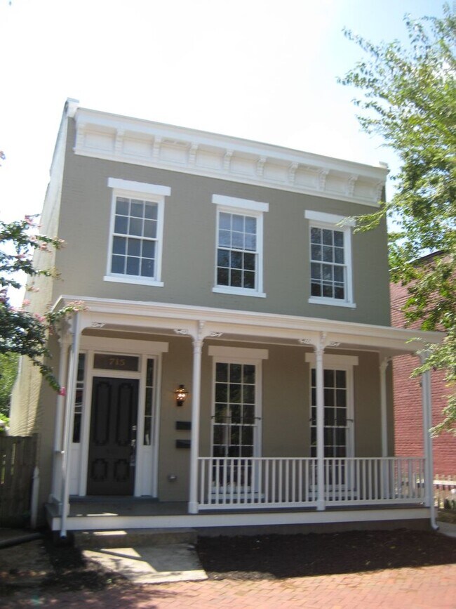 Foto del edificio - 715 W Clay St