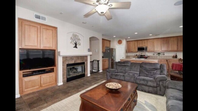 Building Photo - 9779 Horned Lark Way
