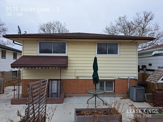 Photo du bâtiment - 9578 Avery Ln
