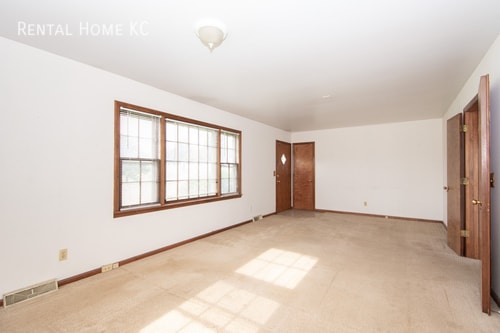 Building Photo - 23250 W 75th St