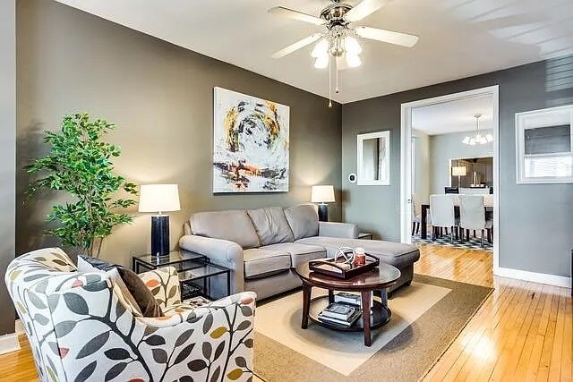 Foto del edificio - 2119 W Fletcher St
