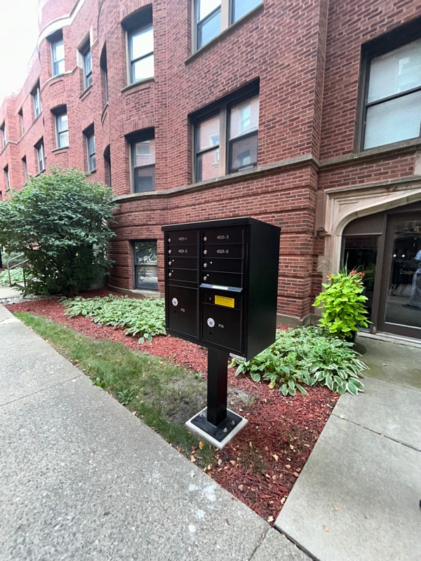 Foto del edificio - 4531 S Drexel Blvd