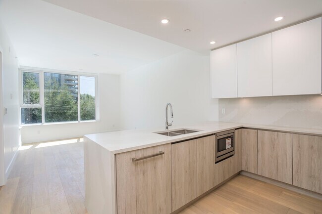 Photo du bâtiment - 311-423 6th St