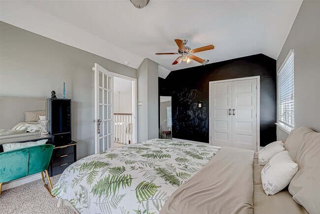 Foto del edificio - 8006 Devlin Dr