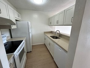 Building Photo - 98-500-500 Koauka Loop