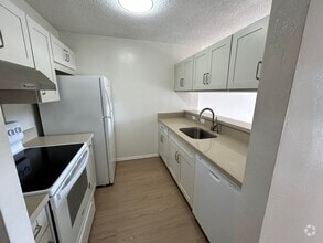 Building Photo - 98-500-500 Koauka Loop