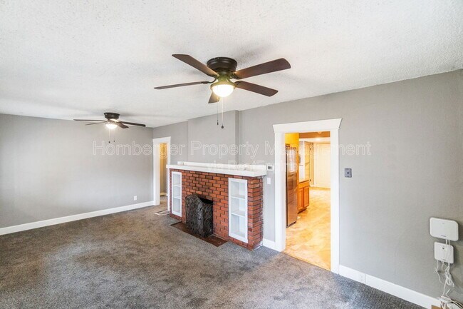 Foto del edificio - 410 E 8th Ave