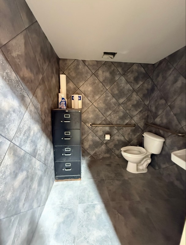 Foto del edificio - 434 NE 3rd Ave