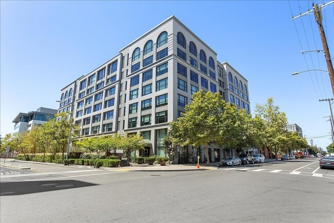 Building Photo - 311 2nd St